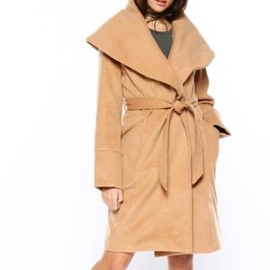 NWOT MINKPINK Shawl Coat